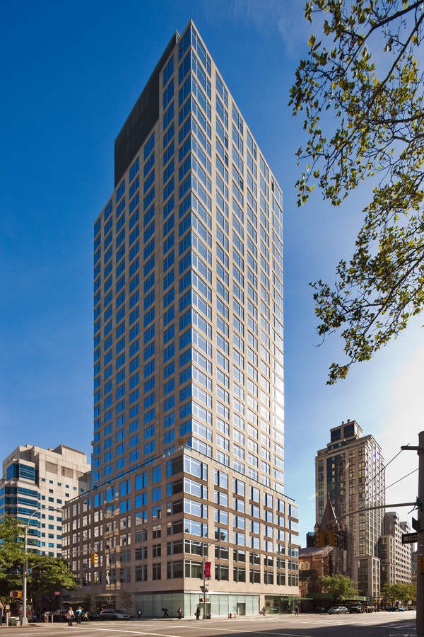 the_laurel_facade_0