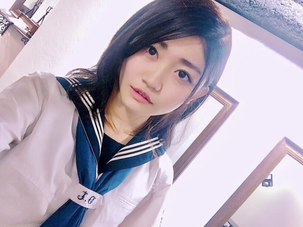 今年の春に高校を卒業した大学1年生(19歳)が高校の制服を着た結果wwwwww (※画像あり)