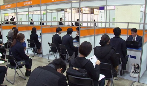 韓国の青年失業率が増加
