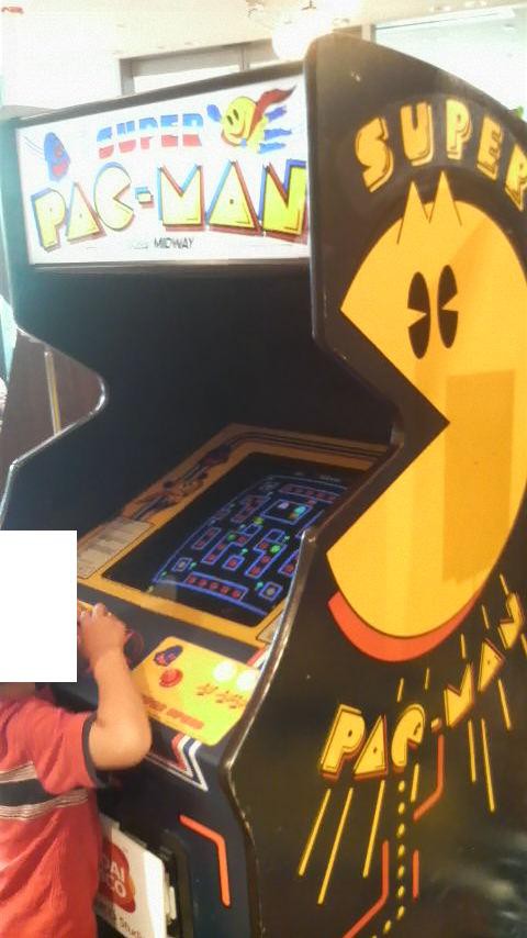 歴代パックマンが勢揃い！「PAC‐MAN(TM)GINZA STYLE（銀座三越