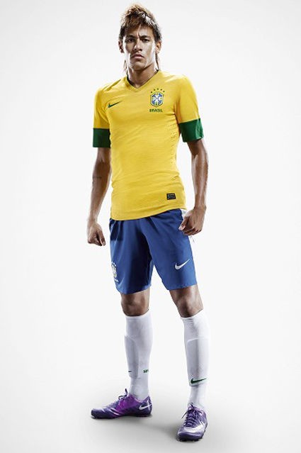 サッカー ブラジル代表fwネイマールの年収25億円 フットボールzu サッカー ブラジル代表fwネイマールの年収25億円 フットボールzu