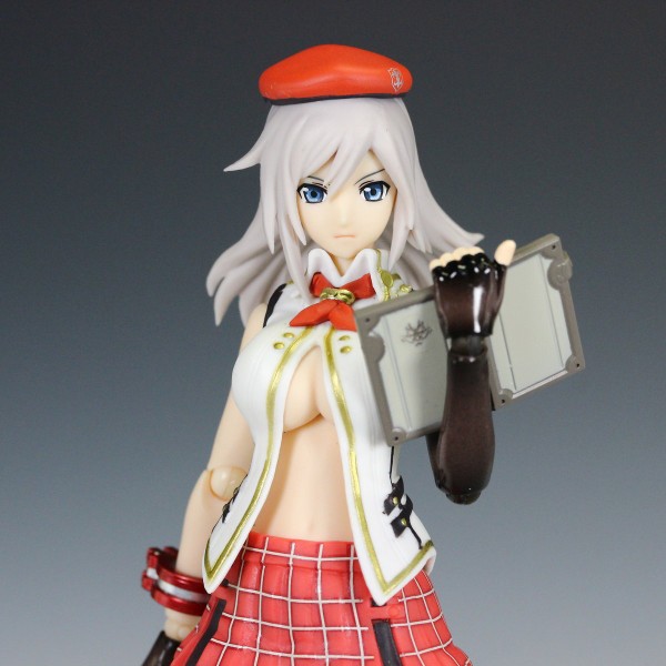 S.H.フィギュアーツ アリサ・イリーニチナ・アミエーラ -GOD EATER 2