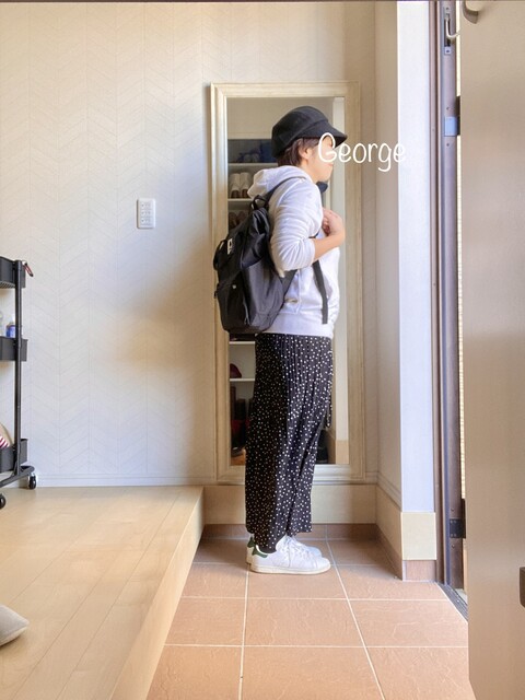 ユニクロのパーカーとしまむらのワイドパンツ スポーティコーデで東京へ Le Style George ユニクロのパーカーとしまむらのワイドパンツ スポーティコーデで東京へ Le Style George