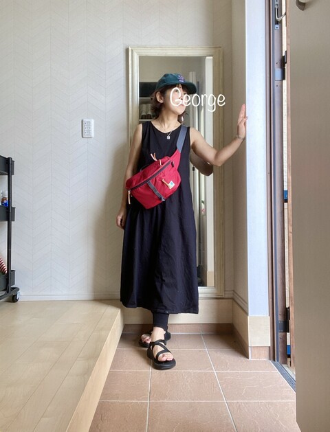 ユニクロのaライン黒ワンピ 産後も活躍するカジュアルコーデ Le Style George