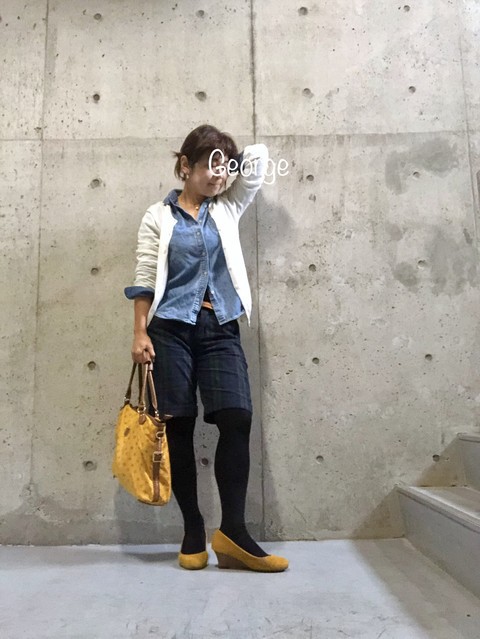 ユニクロのデニムシャツとタータンチェックのハーフパンツ 休日の本屋さんを楽しむコーデ Le Style George ユニクロのデニムシャツとタータンチェックのハーフパンツ 休日の本屋さんを楽しむコーデ Le Style George