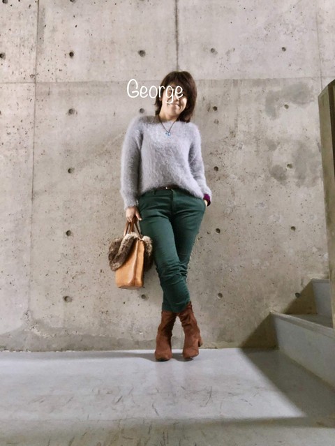 アーバンリサーチのシャギーニット クロップドパンツにguのショートブーツ 足長 コーデ Le Style George