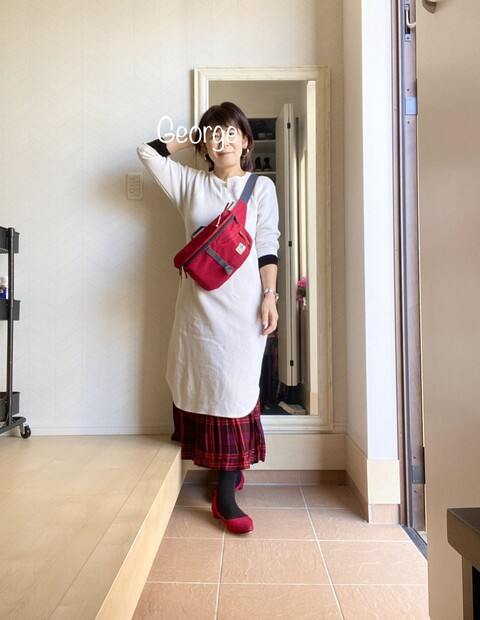 2102 ユニクロのワッフルワンピース ロングスカートに合わせた紅白コーデ Le Style George