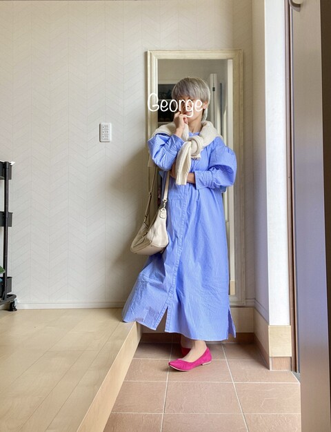 2508 ブルーのワンピースで肌寒い日の羽織りコーデ Le Style George