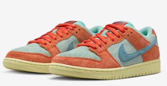 NIKE SB DUNK LOW PRO PRM MYSTIC RED : ああ、好きに走ればいい
