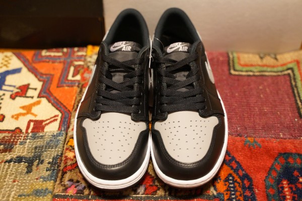 NIKE AIR JORDAN 1 RETRO LOW OG SHADOW : ああ、好きに走れば