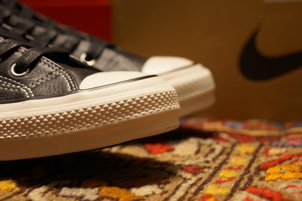 コンバース アディクト チャックテイラー レザー ハイ 27.5cm レビュー】コンバースアディクト チャックテイラー 17年ぶりに復活した