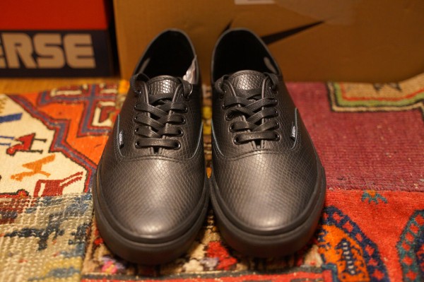 VANS×BILLY'S オーセンティック 巳年　スネーク　ヘビ柄　27.5 VANS × BILLY'S ＜YEAR OF THE SNAKE AUTHENTIC＞新年恒例の