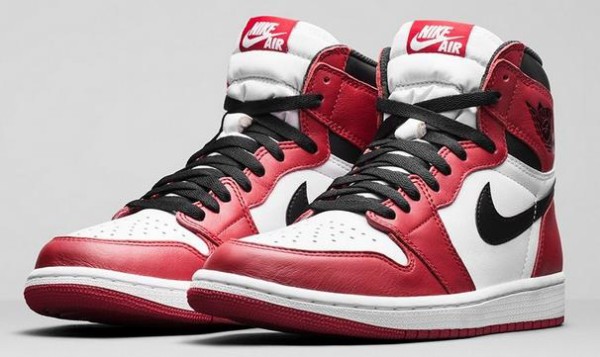 NIKE AIR JORDAN 1 RETRO HIGH OG TOP3 : ああ、好きに走ればいいじゃない