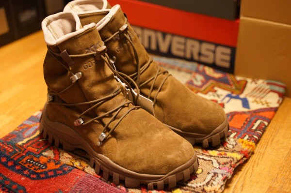 レビュー】アシックス ゲルマイ カーボンのレザーの質感やサイズ感を