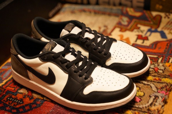 NIKE AIR JORDAN 1 RETRO LOW OG DARK MOCHA : ああ、好きに走れ
