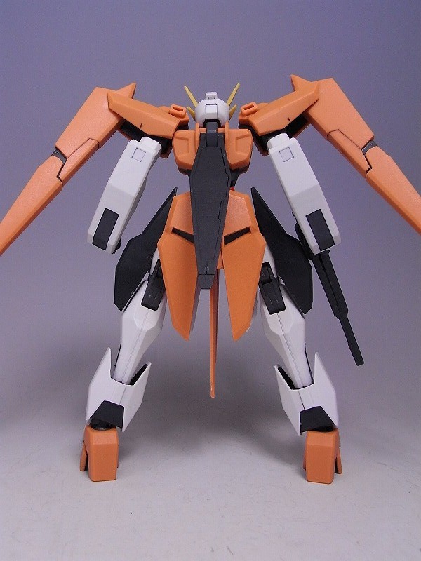 バンダイ 1/144 HG アリオスガンダム（機動戦士ガンダム00） : はっ