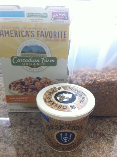 シリアルとギリシャヨーグルト ハワイネコ ブログ