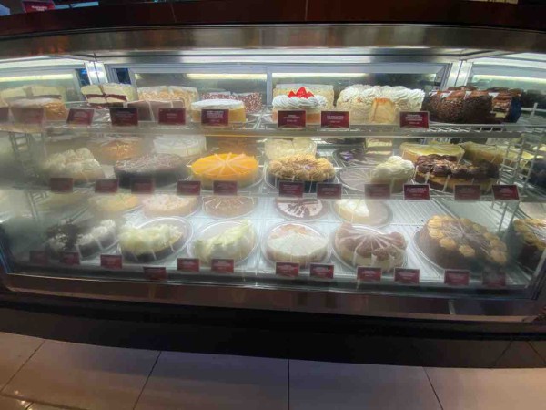 チーズケーキファクトリー ワイキキ カポレイ 訪問記録まとめ 21年 ハワイグルメ ハワイネコ ブログ