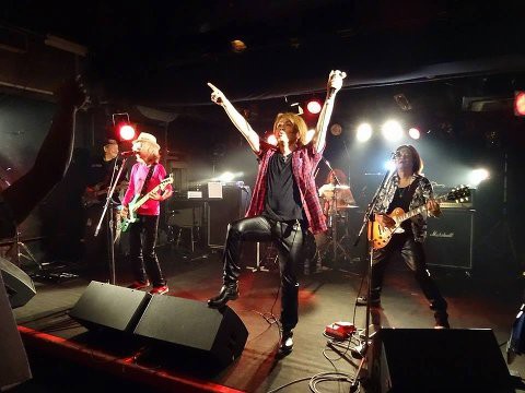 明石昌夫さん『Safety Love』でも歌おうかな「“THE BIRTHDAY