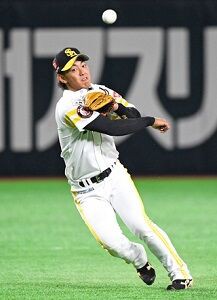 Sb今宮健太 センターに抜けそうな打球をファインプレー オリックス戦 3 31 ホークス速報