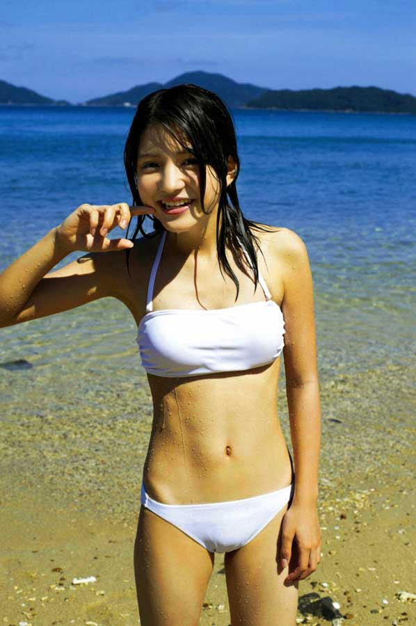 川島海荷 白ビキニ水着画像 アイドルいとしすぎ