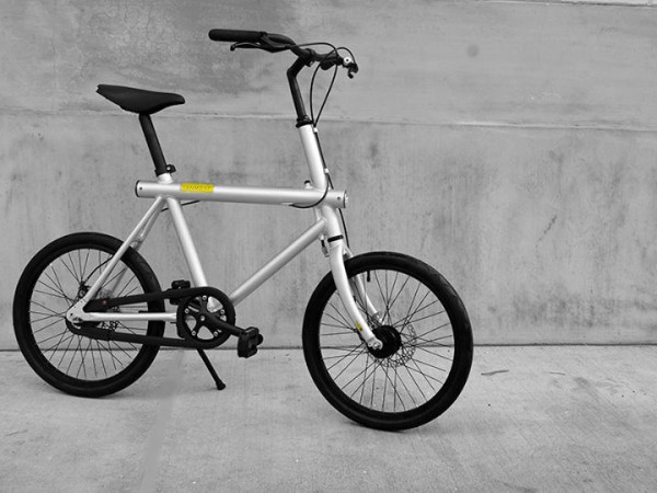 VANMOOF Tiny 2.2 : agua