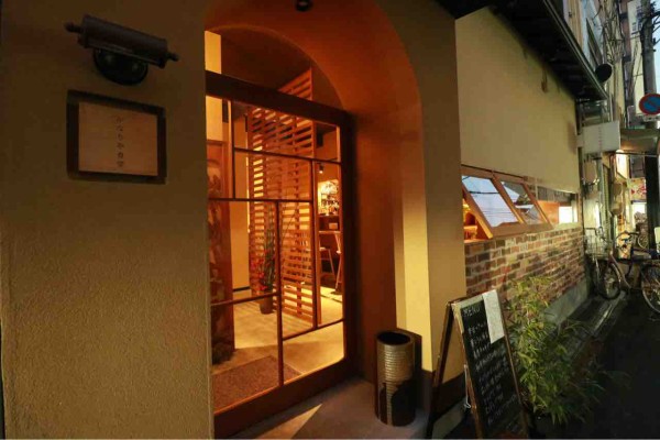 かなりや食堂 この おこげ が決め手 表町周辺の また食べたくなる絶品 石焼きビビンバ や エゴマの葉に包む美味しい韓国料理がオススメのデートでも使いたいお洒落なお店 まるごと岡山食べ尽くし日記