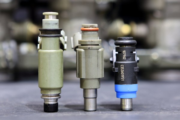 インジェクタークリーナー 12本セット 楽天市場】大丸テクノ 強力インジェクタークリーナー 400ml IZ-120 12