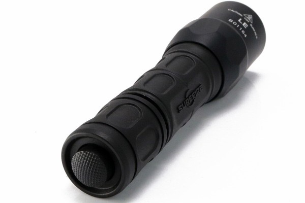 【美品名機】SureFire 9P 高出力フラッシュライト 美品名機】SureFire 9P 高出力フラッシュライト