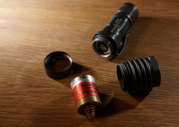 SUREFIRE Ｅシリーズ用KL1ヘッド＆LEDエンジン　※2セル用です SUREFIRE Eシリーズ用KL1ヘッド＆LEDエンジン ※2セル用です