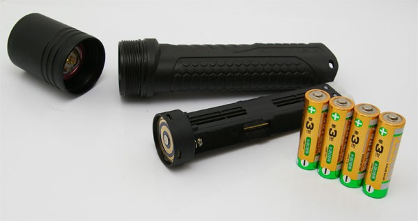JETBEAM PA40 単三電池4本使用 468ルーメン : アカリセンター