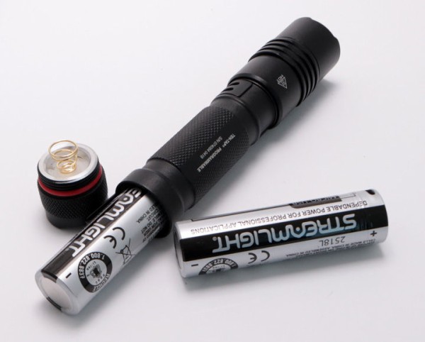 STREAMLIGHT(ストリームライト) 22102 18650形リチウムイオン充電池