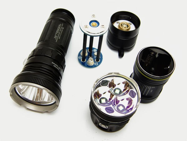 XM-L 3灯タイプ比較 NITECORE TM11 と JETBEAM RRT3 : アカリセンター