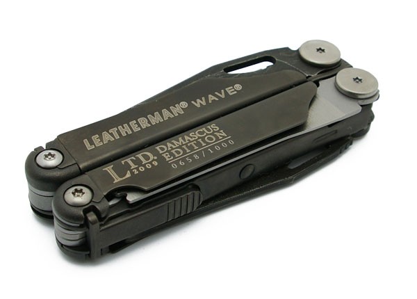 美しい波紋に酔う LEATHERMAN ダマスカスウェーブ : 目指せ！ライト