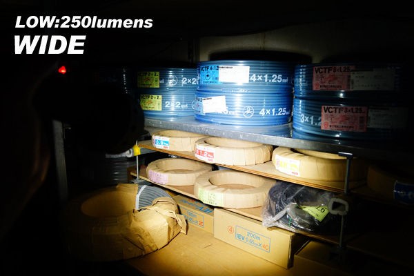 GENTOS (ジェントス) MegaFire MF-1010G 大型LEDライト : アカリ