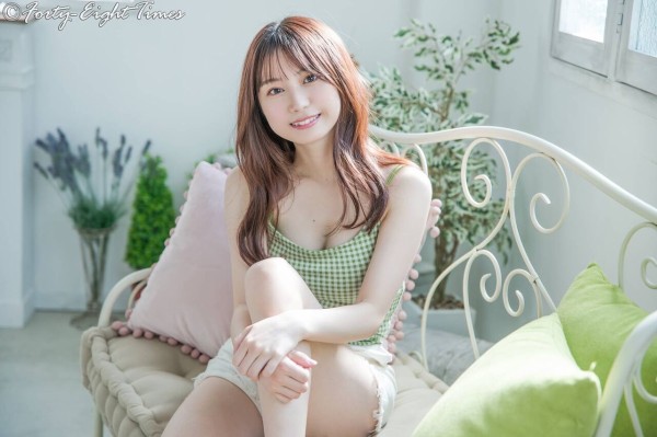 朗報】チーム8山田杏華ちゃん初水着グラビアｷﾀ━━━━(ﾟ∀ﾟ