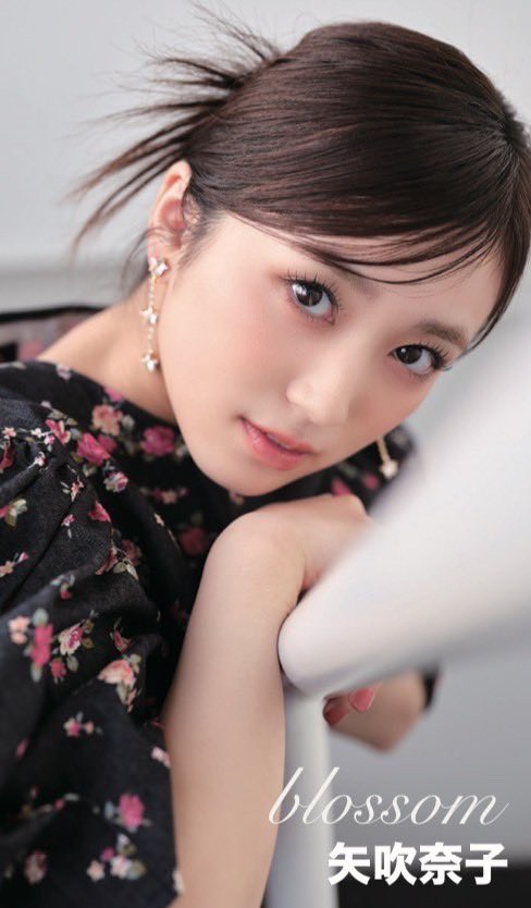 矢吹奈子 本村碧唯 薮下柊 西仲七海