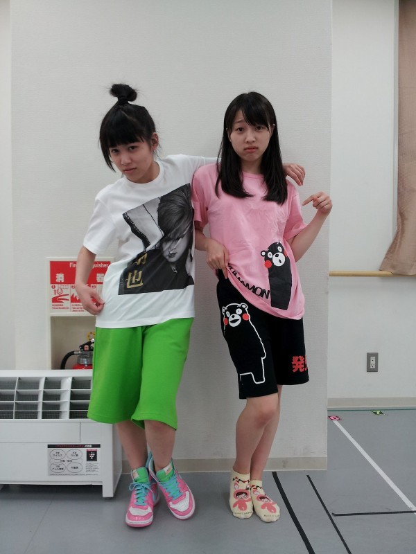 Akb48メンバーとスニーカーの画像 Akb48まとめんばー