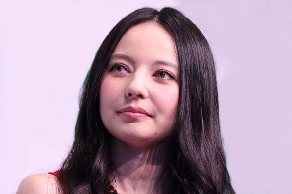 緊急速報 ベッキーの今後がガチでヤバイ 芸能関係者からとんでもない情報が入る ぶろにゅー