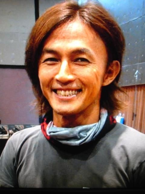 ミスチル桜井和寿がハゲを髪型で隠すｗｗｗライブで女性ファン悲鳴ｗｗｗ 問題の画像あり 日々の実話