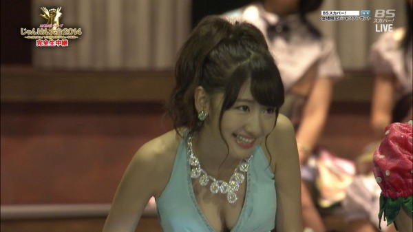 柏木由紀のdカップ胸チラ画像 Gif動画が過激 ドラマ黒服物語のキャバ嬢ドレスでじゃんけん大会に登場 佐々木希が応援に駆け付け公開処刑 櫻井 翔の憂鬱