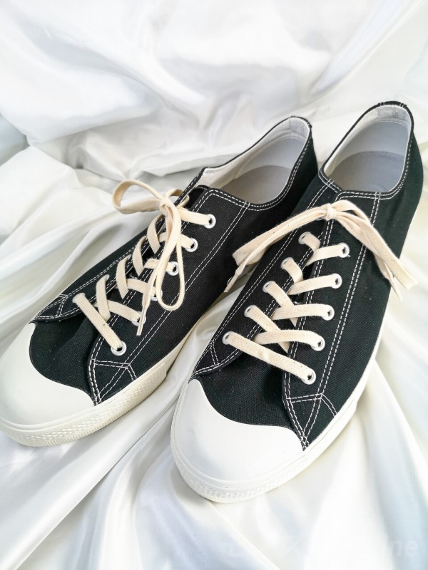 まるでコンバースな 無印の疲れにくいスニーカー 靴紐を替えて雰囲気アップ 無印良品週間セールを活用してお得にゲット モノズキ Com