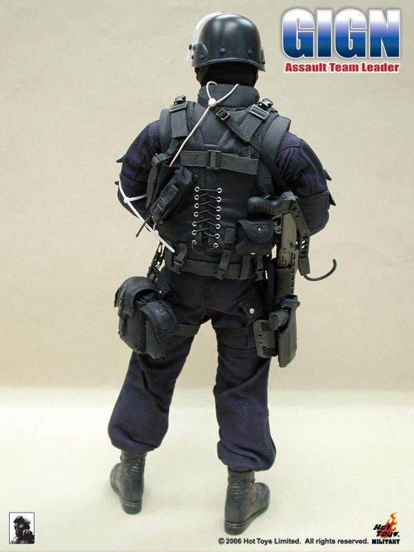 Hot Toys•GIGN•Assault Team Leader GIGN Assault Team Leader Hot Toys - Machinegun