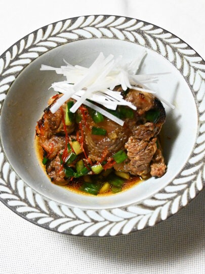 テール焼き 柔らかく煮込んだ牛テールを焼いて焼いて漬け込んだ 孤独のグルメ の再現風レシピ Super Slow Iegohan 毎日呑んでもダイエット ボディメイクおつまみ