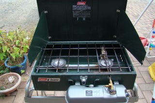 コールマンパワーハウスツーバーナー４１４ ポンプカップの交換編 : 誠太郎釣り道楽