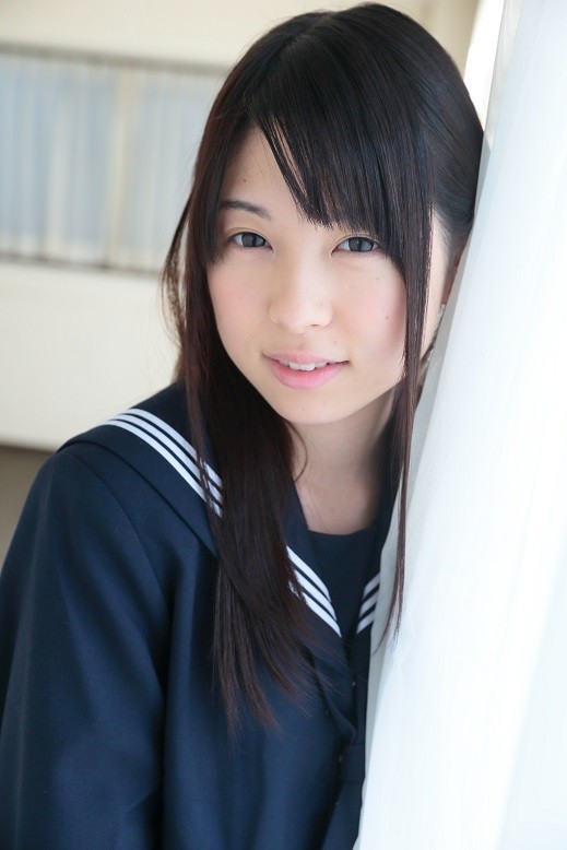 ジュニアアイドル　蒼井玲奈 