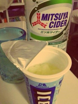 土方がアイスボックスに三ツ矢サイダー入れて食っててワロタｗｗｗｗｗｗｗｗｗｗｗｗｗｗｗ Newsぽけまとめーる