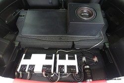 スイフトスポーツ mosconiパワーアンプ取付とウーファーボックス制作