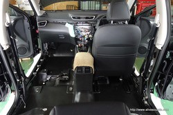 ウーファー アンプ取付のエクストレイルのワイヤリング作業完了 カーオーディオとデッドニングの専門店 Alive Sound Factory