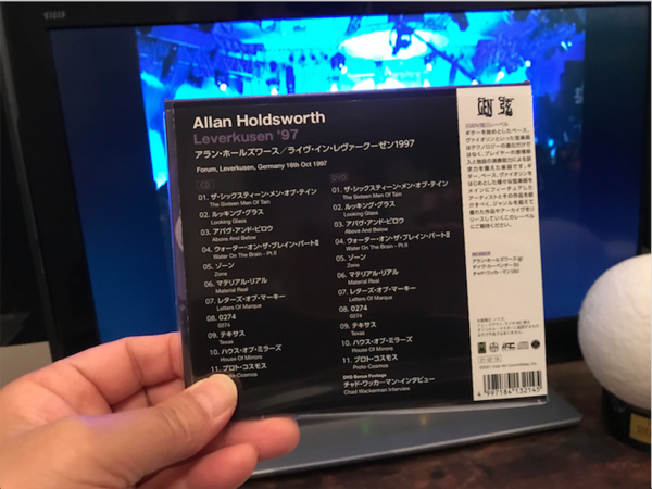 当時インタビューも！アランホールズワース『ライヴ・イン